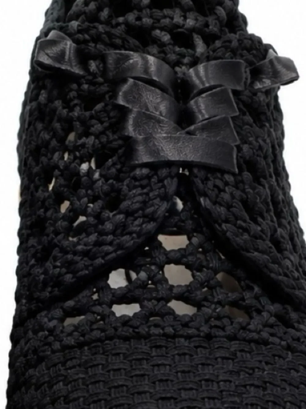 Donald J. Pliner outsole upper casual
